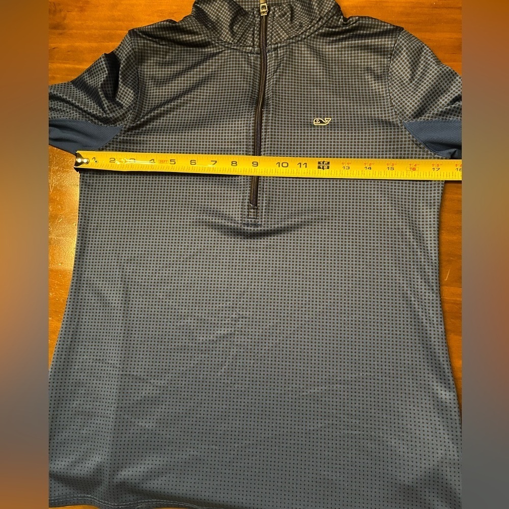 XS Vineyard Vines performance quarter zip in blue/black - Picture 10 of 12